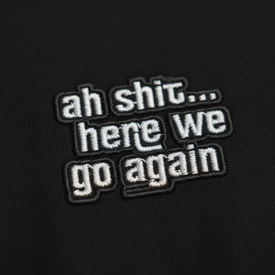 Polera GTA bordada detalle diseño