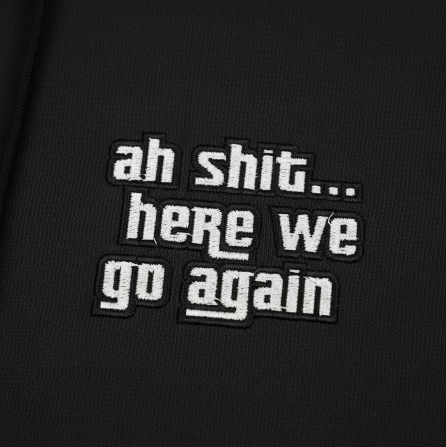 Detalle del bordado GTA en polerón personalizado - Nexowear.cl