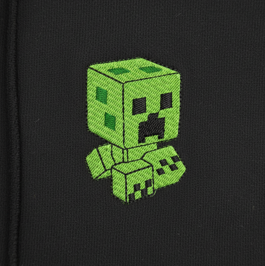 Polerón bordado Creeper (Minecraft) personalizado - detalle del bordado - Nexowear.cl